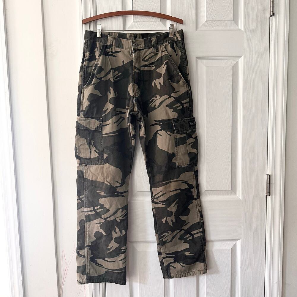 Wrangler Men's Camoflauge Fleece Lined Straight Leg Cargo Outdoor Pants 32 Waist
